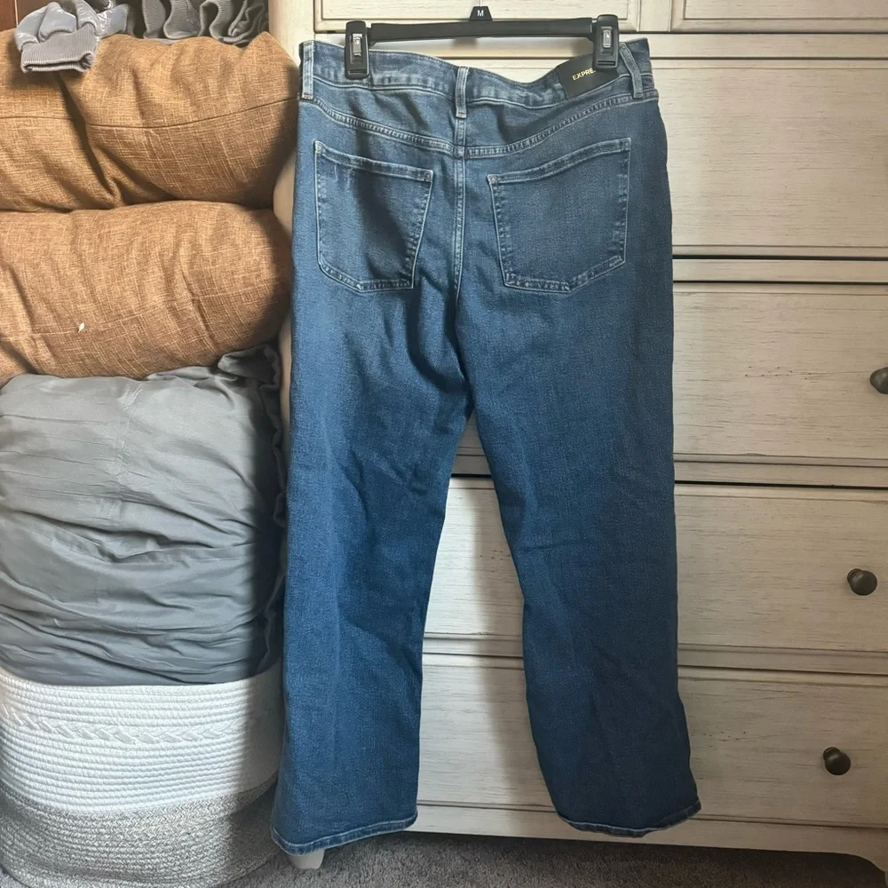Express 90’s Ankle Boot Mid Rise Jeans